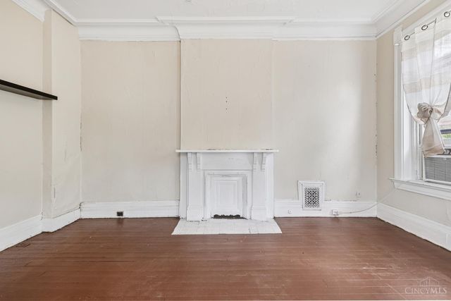 2355 W McMicken Avenue, Cincinnati, OH 45214