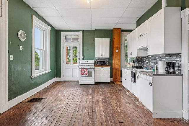 2355 W McMicken Avenue, Cincinnati, OH 45214