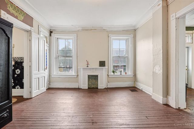 2355 W McMicken Avenue, Cincinnati, OH 45214