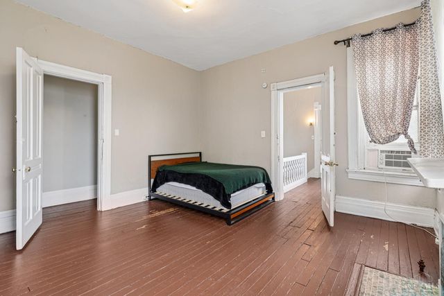 2355 W McMicken Avenue, Cincinnati, OH 45214