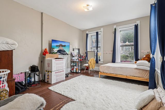 2355 W McMicken Avenue, Cincinnati, OH 45214