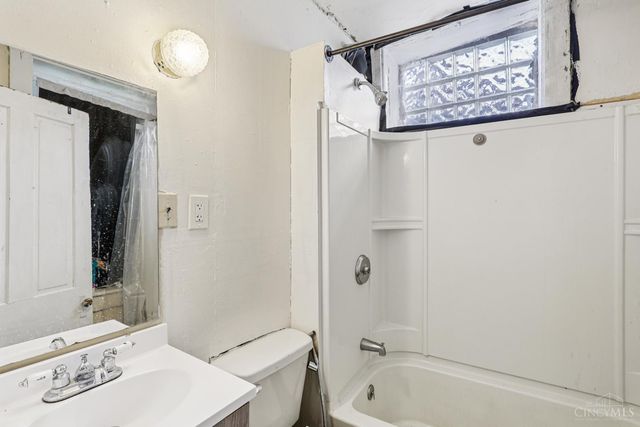 2355 W McMicken Avenue, Cincinnati, OH 45214