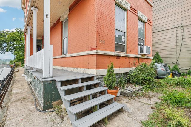 2355 W McMicken Avenue, Cincinnati, OH 45214