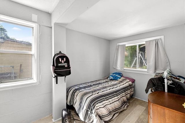 10804 Felton Street, Sugar Creek, MO 64054