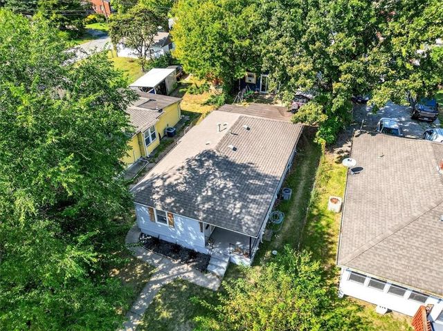 10804 Felton Street, Sugar Creek, MO 64054