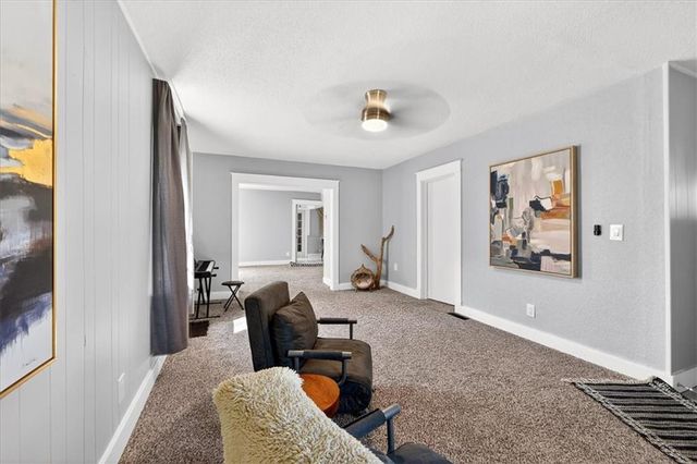 10804 Felton Street, Sugar Creek, MO 64054