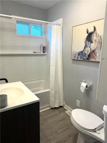 10804 Felton Street, Sugar Creek, MO 64054