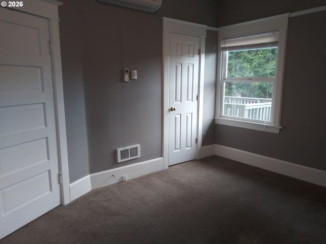 1926 Ne 11TH Ave, Portland, OR 97212