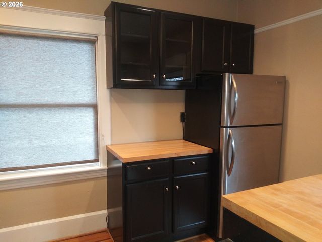 1926 Ne 11TH Ave, Portland, OR 97212