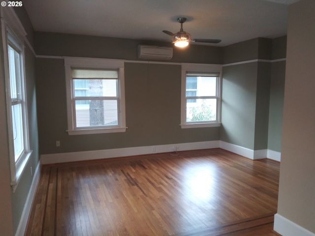 1926 Ne 11TH Ave, Portland, OR 97212