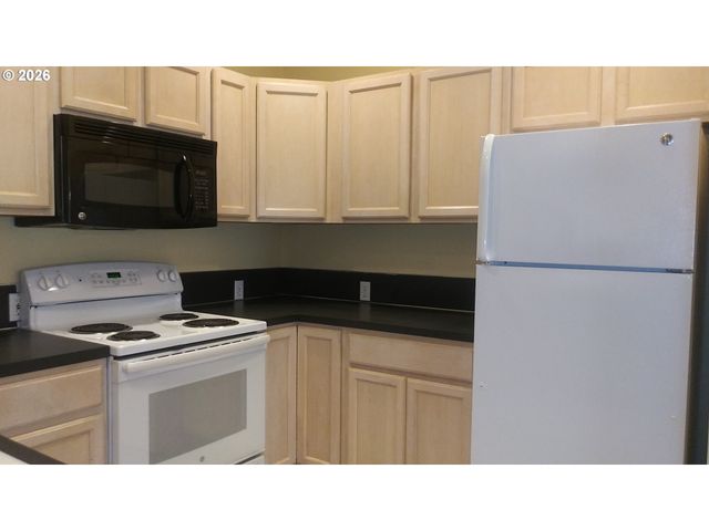 1926 Ne 11TH Ave, Portland, OR 97212