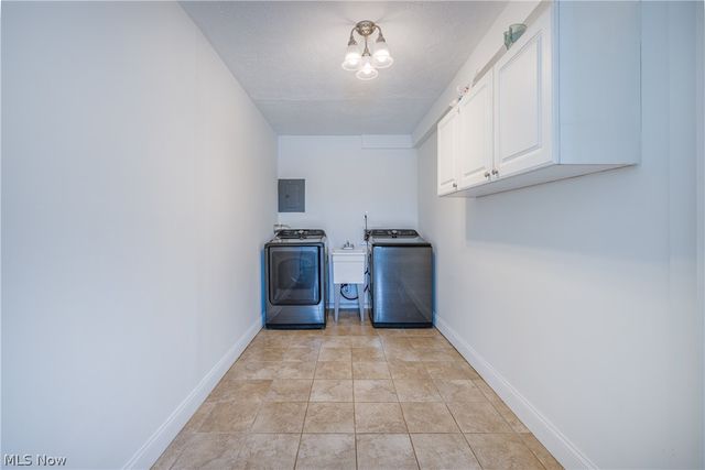 1439 Yale Drive, Brunswick, OH 44212