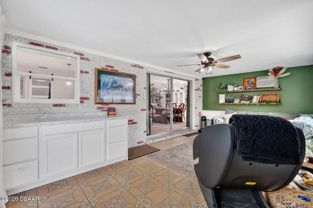792 N Beach Street, Ormond Beach, FL 32174