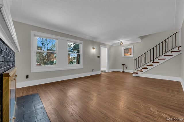 18613 Santa Rosa Drive, Detroit, MI 48221