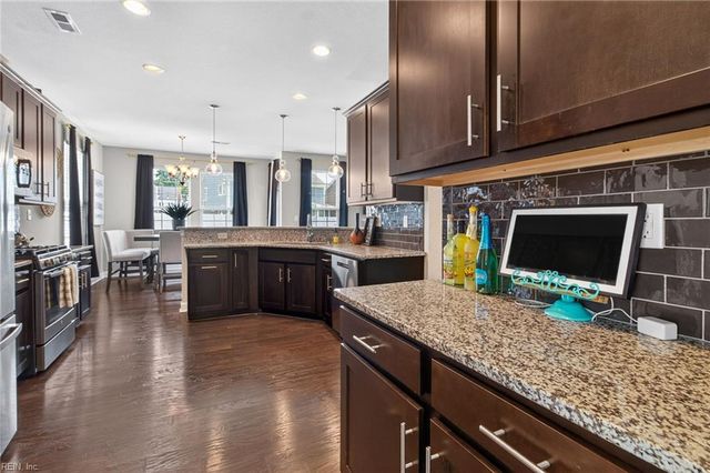 124 Bowman DR, Suffolk, VA 23434