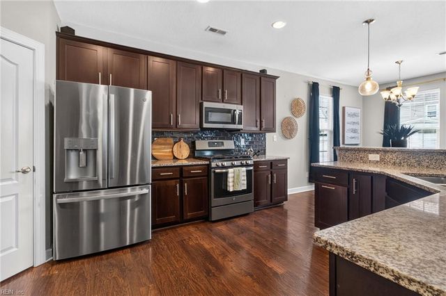 124 Bowman DR, Suffolk, VA 23434