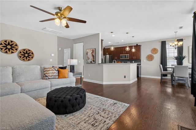 124 Bowman DR, Suffolk, VA 23434