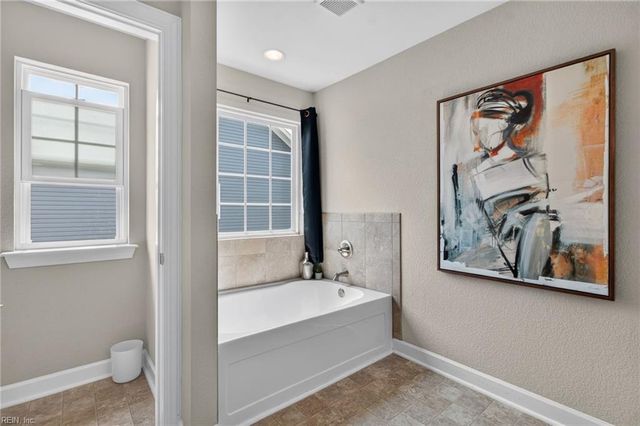 124 Bowman DR, Suffolk, VA 23434