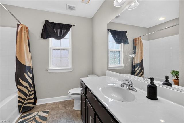 124 Bowman DR, Suffolk, VA 23434