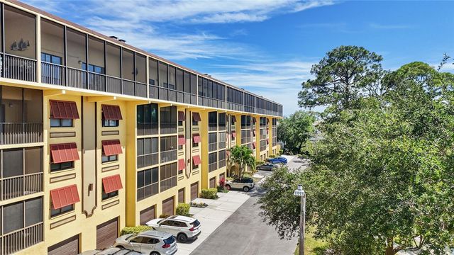 5775 PARK STREET N 410, St Petersburg, FL 33709