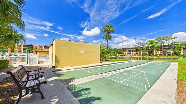 5775 PARK STREET N 410, St Petersburg, FL 33709