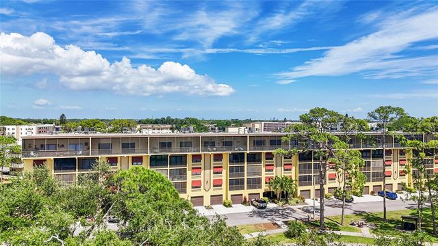 5775 PARK STREET N 410, St Petersburg, FL 33709