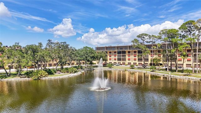 5775 PARK STREET N 410, St Petersburg, FL 33709