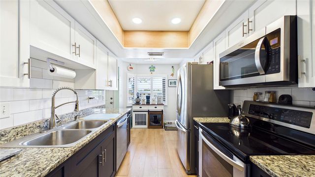 5775 PARK STREET N 410, St Petersburg, FL 33709