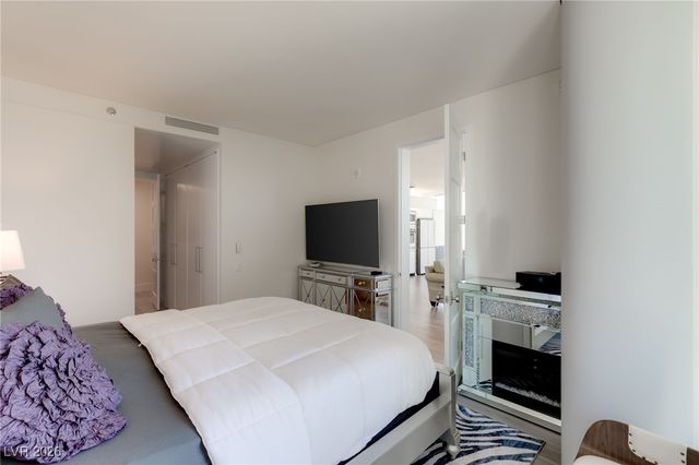 3722 Las Vegas Boulevard 2212, Las Vegas, NV 89158