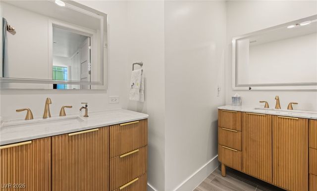 3722 Las Vegas Boulevard 2212, Las Vegas, NV 89158