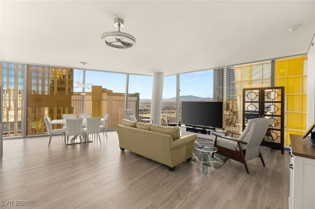 3722 Las Vegas Boulevard 2212, Las Vegas, NV 89158