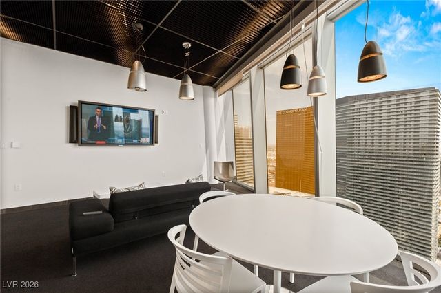 3722 Las Vegas Boulevard 2212, Las Vegas, NV 89158