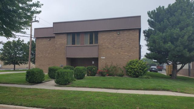 5360 Fargo Avenue, Skokie, IL 60077