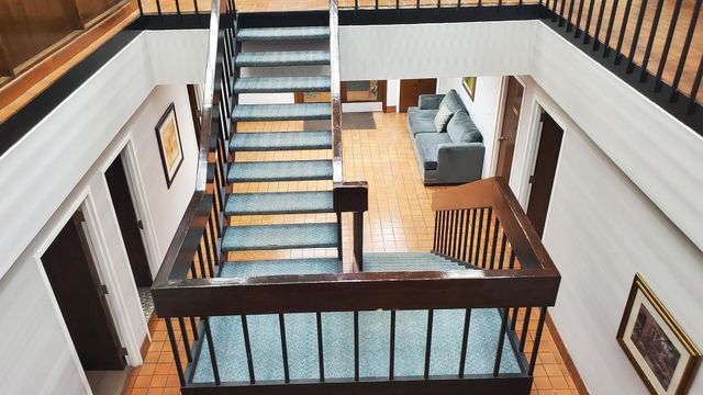 5360 Fargo Avenue, Skokie, IL 60077