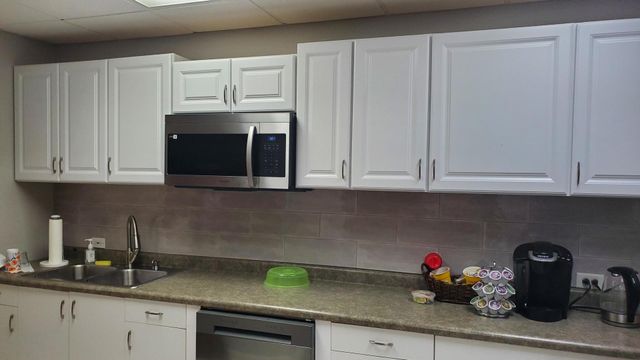 5360 Fargo Avenue, Skokie, IL 60077