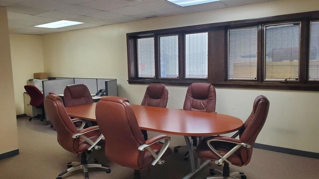 5360 Fargo Avenue, Skokie, IL 60077