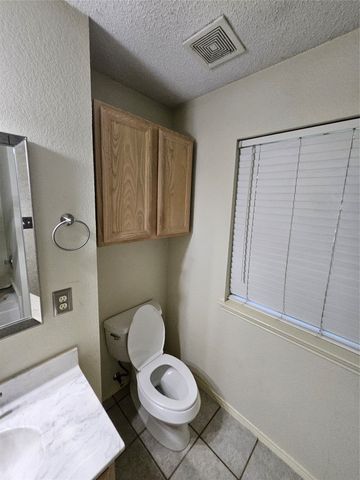 1608 Merritt Drive, Mansfield, TX 76063