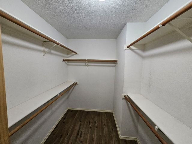 1608 Merritt Drive, Mansfield, TX 76063