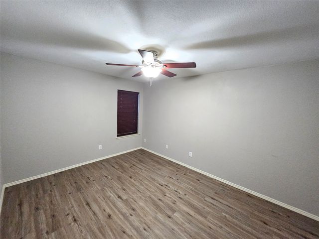 1608 Merritt Drive, Mansfield, TX 76063