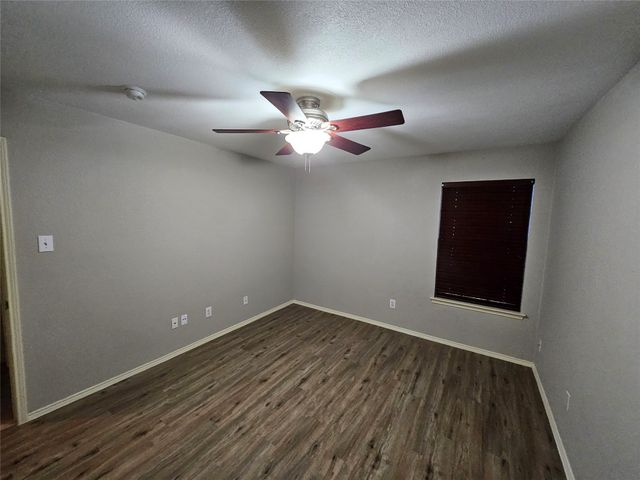 1608 Merritt Drive, Mansfield, TX 76063
