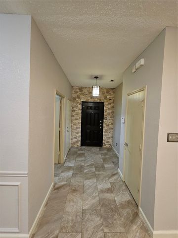 1608 Merritt Drive, Mansfield, TX 76063