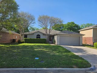 1608 Merritt Drive, Mansfield, TX 76063