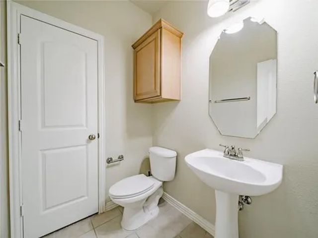 2573 Jacobson Drive, Lewisville, TX 75067