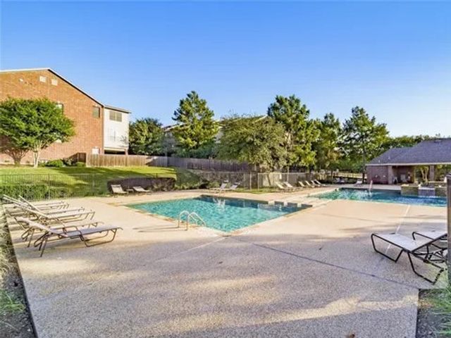2573 Jacobson Drive, Lewisville, TX 75067