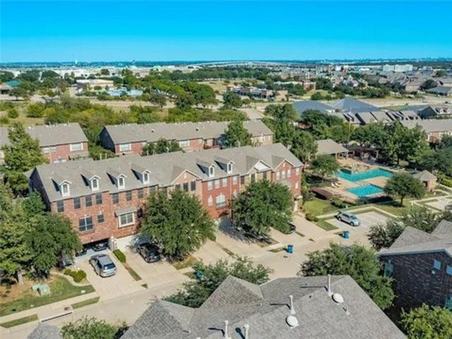 2573 Jacobson Drive, Lewisville, TX 75067