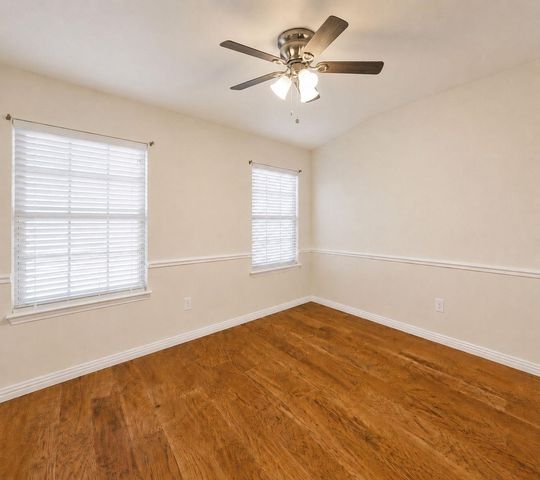2573 Jacobson Drive, Lewisville, TX 75067