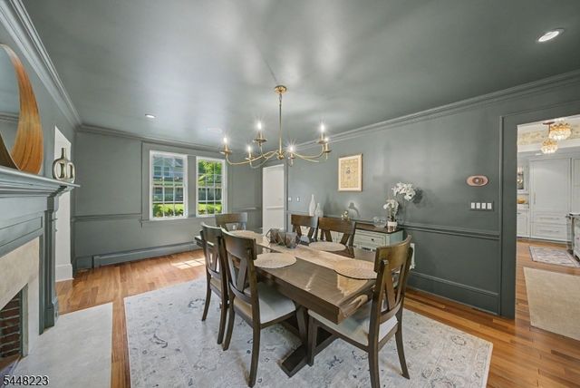 1 Warwick Rd, Mountain Lakes Boro, NJ 07046