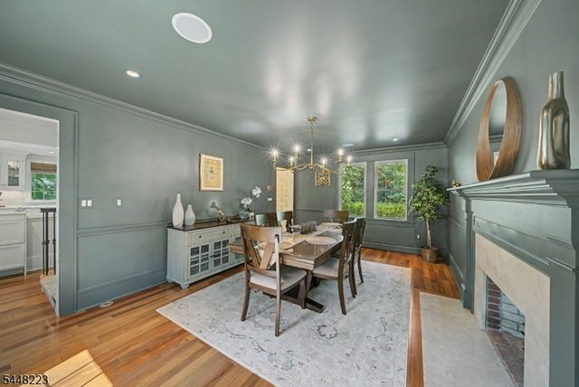 1 Warwick Rd, Mountain Lakes Boro, NJ 07046