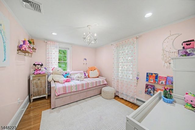 1 Warwick Rd, Mountain Lakes Boro, NJ 07046
