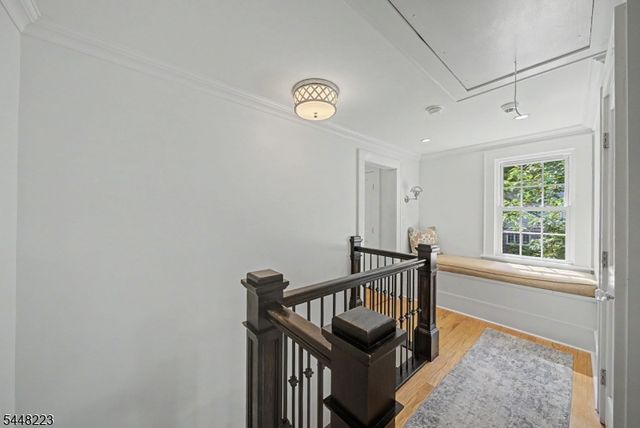1 Warwick Rd, Mountain Lakes Boro, NJ 07046